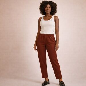 Forever 21 Women's Straight Leg Pull-On Pants in Chestnut/Burgundy Medium